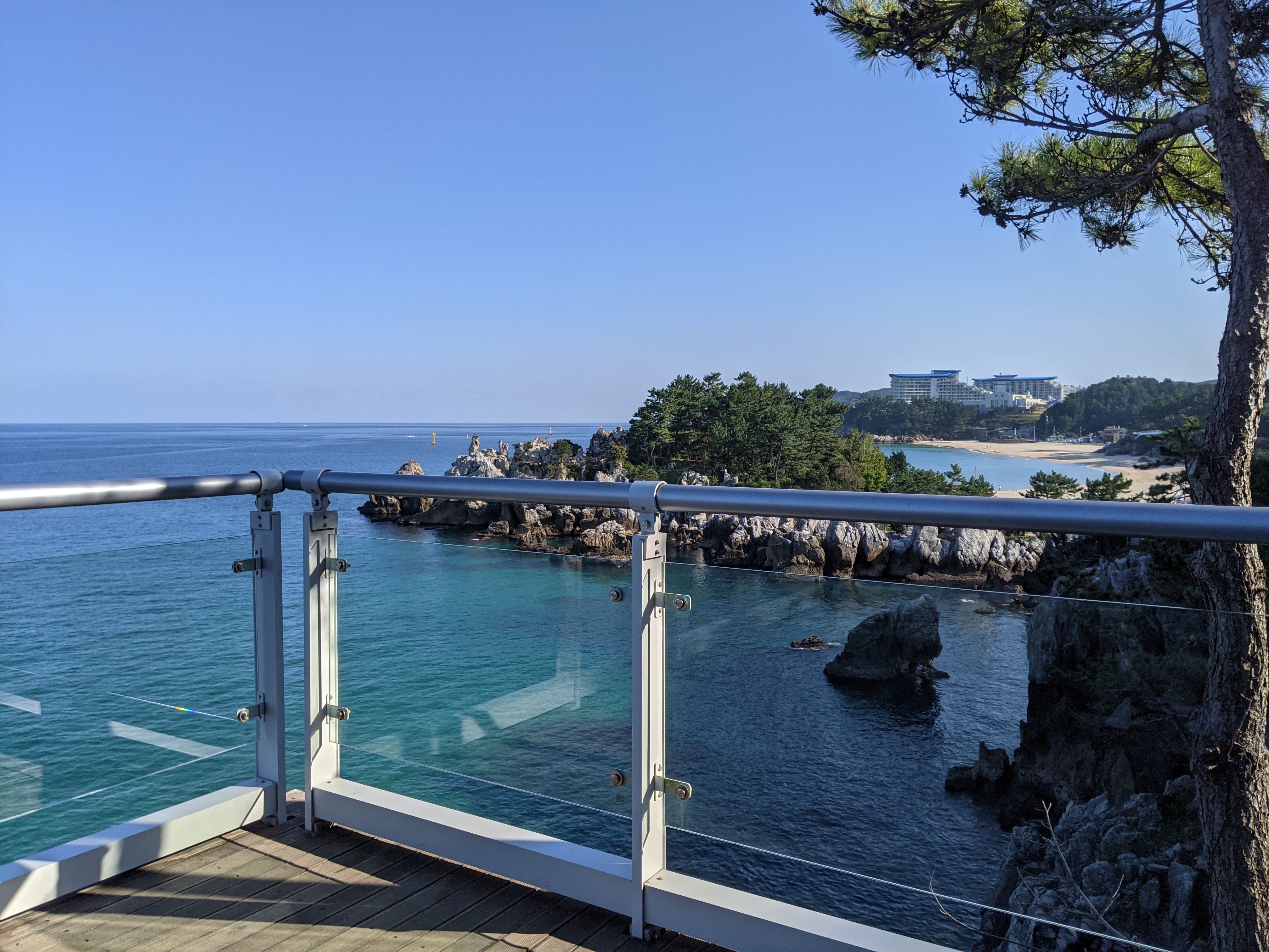 国歌取景背景地的纪念标牌，述说「东海水」的国民记忆。
